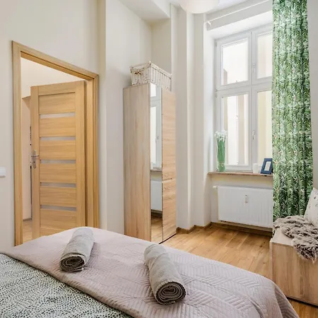 Fair Targi Dworzec Gasiorowskich Apartment Poznan
